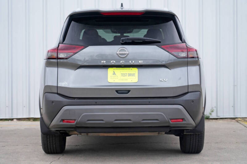 2022 Nissan Rogue SV