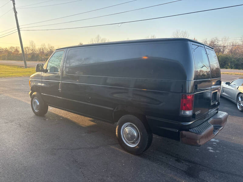 2001 Ford E-Series E-250