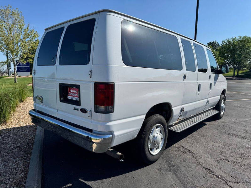 2013 Ford E-Series E-350 SD XLT