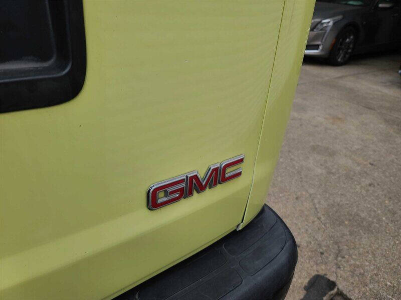 2016 GMC Savana 2500