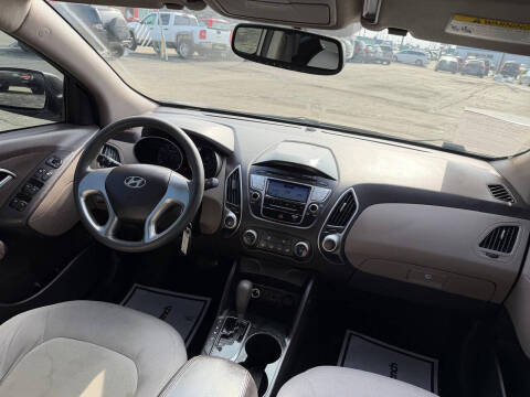 2011 Hyundai Tucson GL