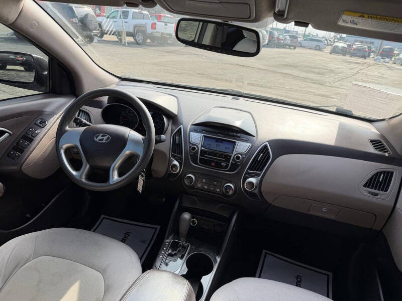 2011 Hyundai Tucson GL