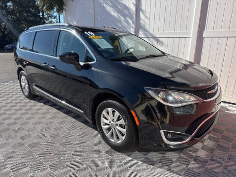 2019 Chrysler Pacifica Touring L