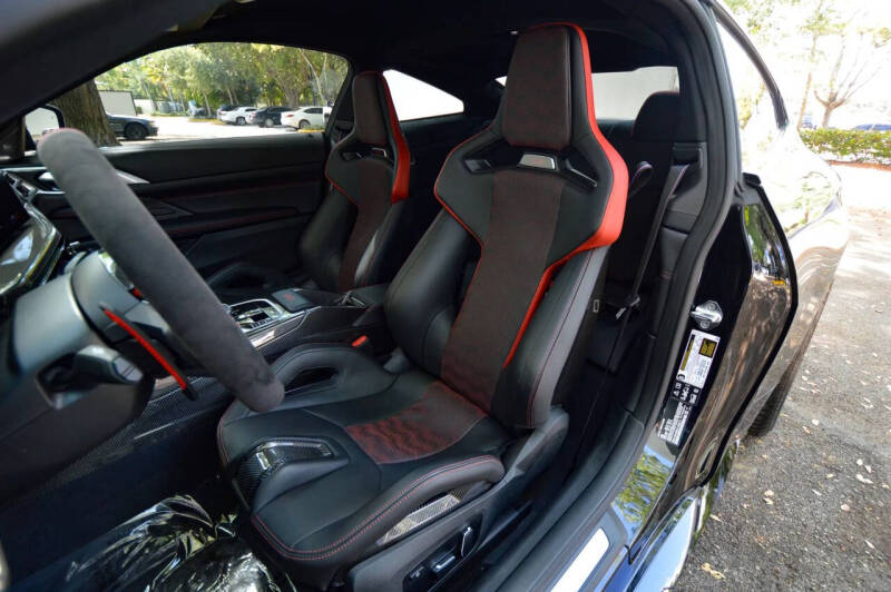 2025 BMW M4 CS