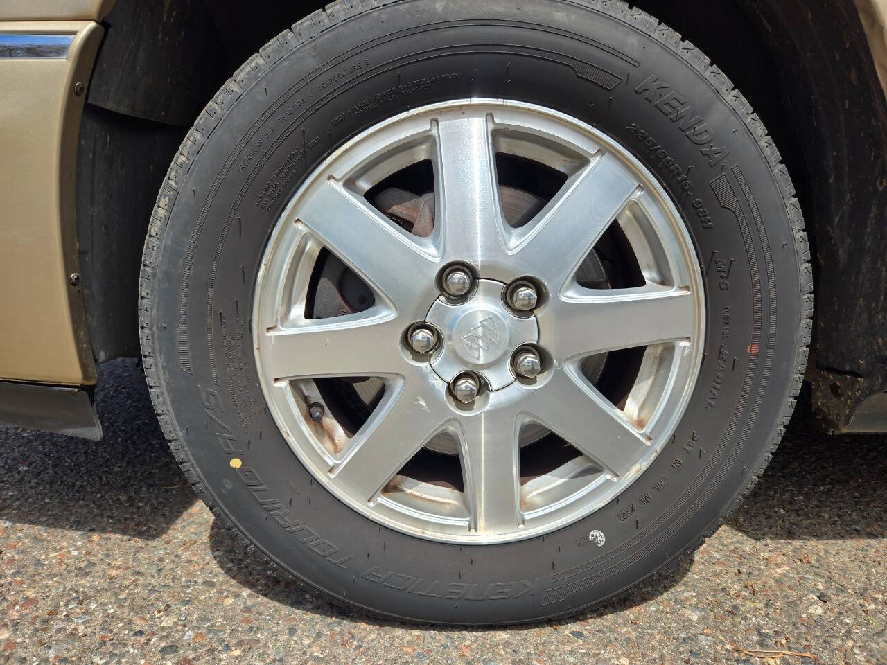 2005 Buick Park Avenue 38