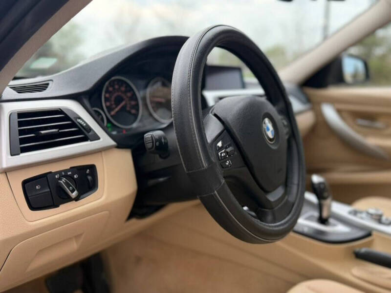 2012 BMW 3 Series 328i