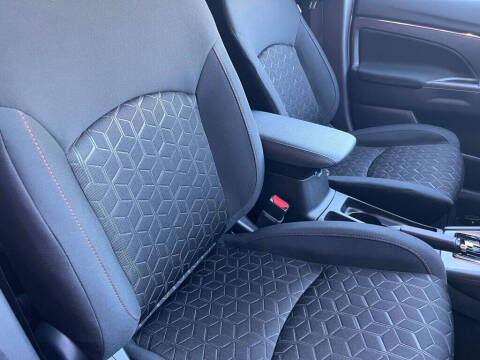 2026 Mitsubishi Outlander Sport LE