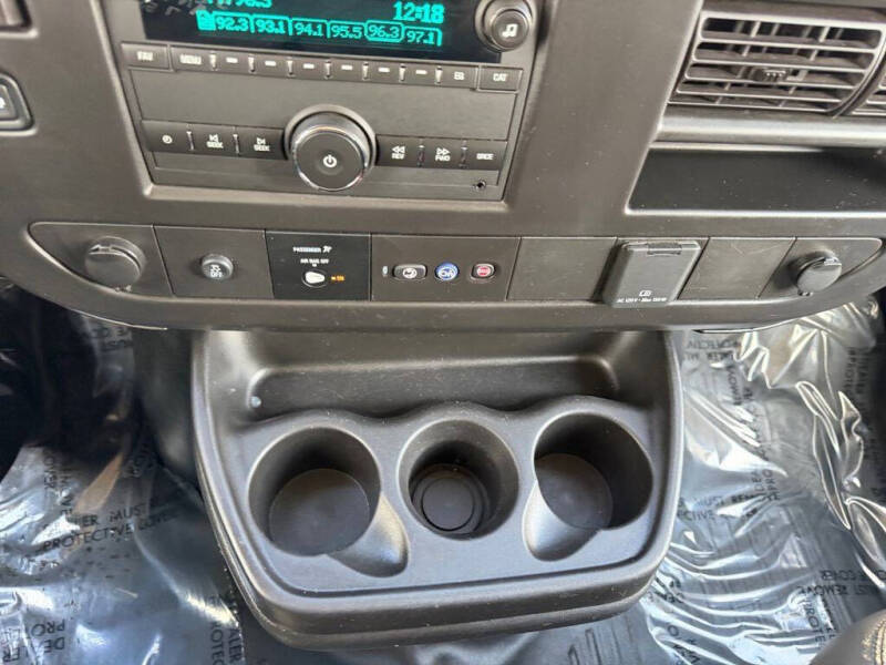 2024 Chevrolet Express 2500