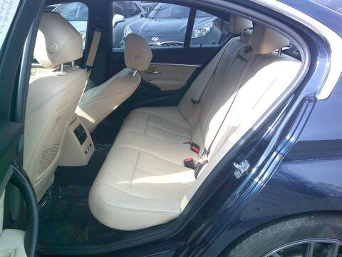 2017 BMW 3 Series 330i