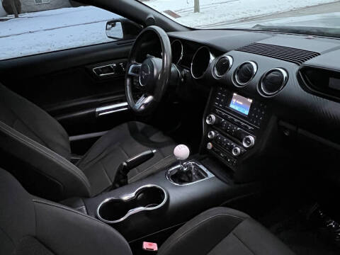 2015 Ford Mustang V6