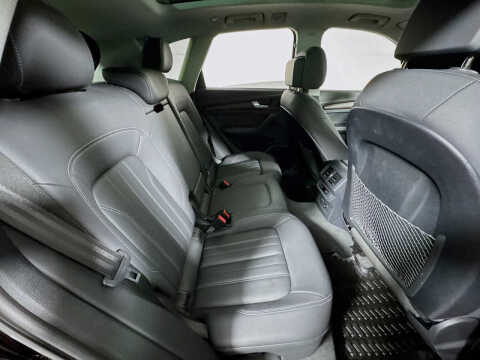 2023 Audi Q5 quattro Premium Plus 40 TFSI