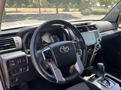 2023 Toyota 4Runner SR5