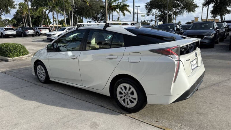 2016 Toyota Prius Two