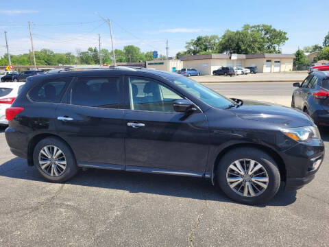 2018 Nissan Pathfinder SV