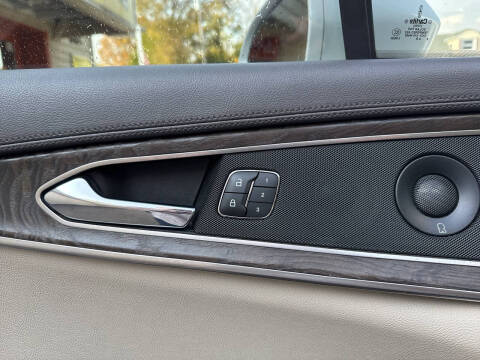 2019 Lincoln Nautilus Reserve