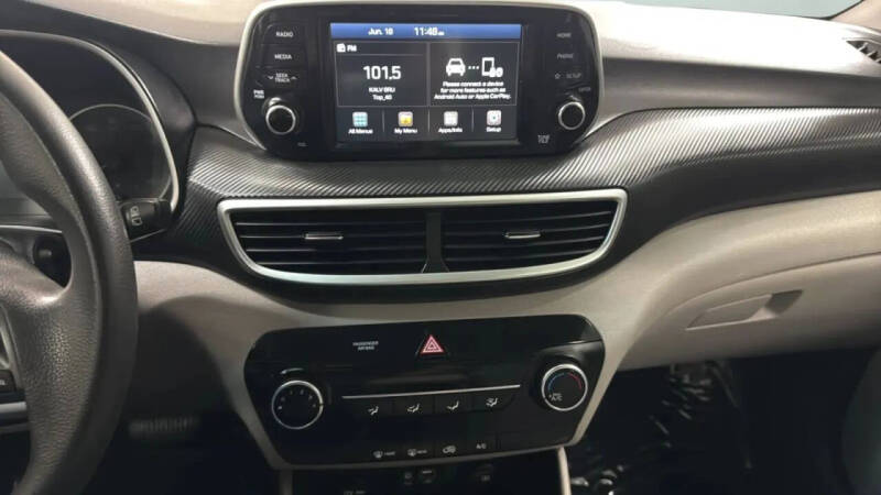 2021 Hyundai Tucson SE