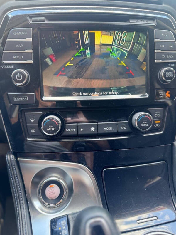 2017 Nissan Maxima