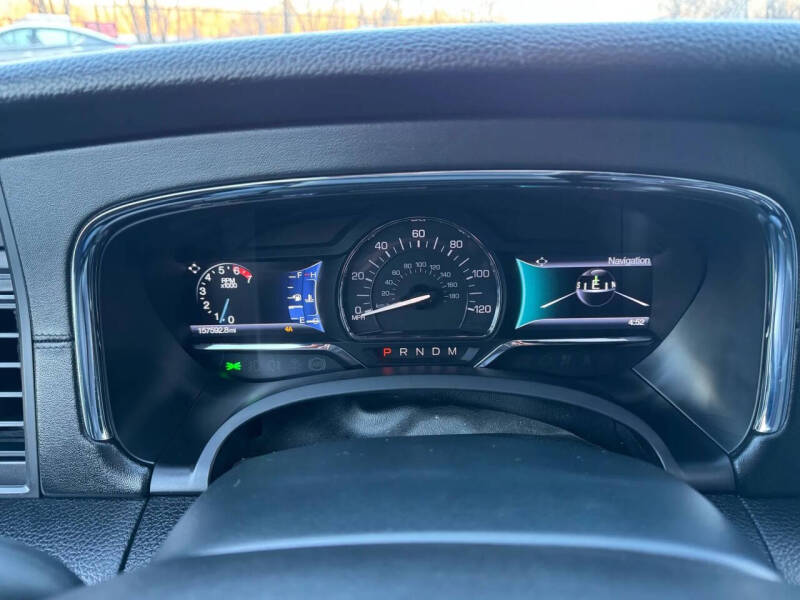 2017 Lincoln Navigator Select