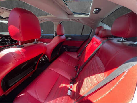 2017 Alfa Romeo Giulia Ti