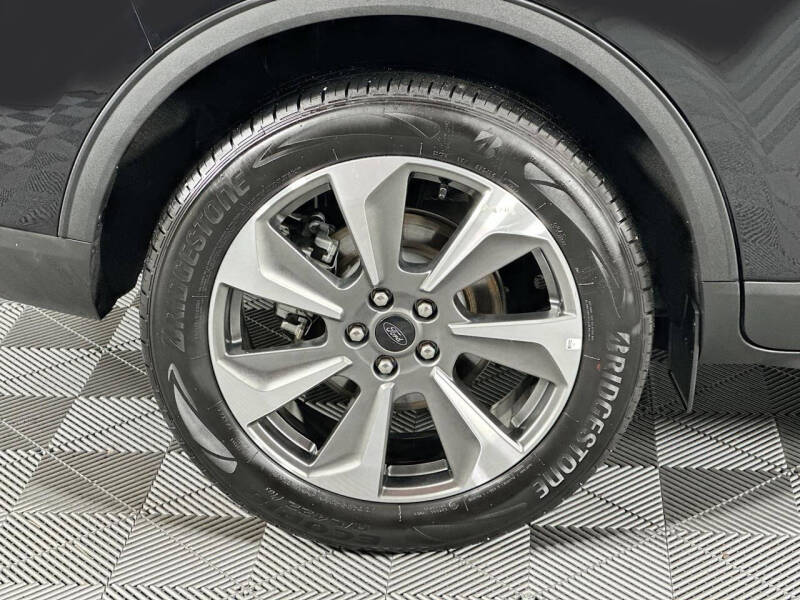 2025 Ford Escape Platinum