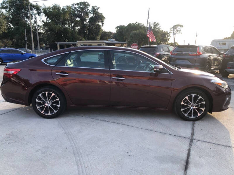 2017 Toyota Avalon XLE