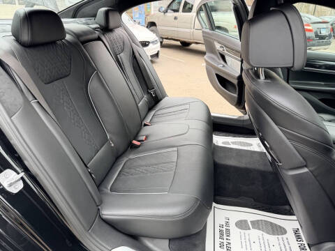 2017 BMW 7 Series 750i