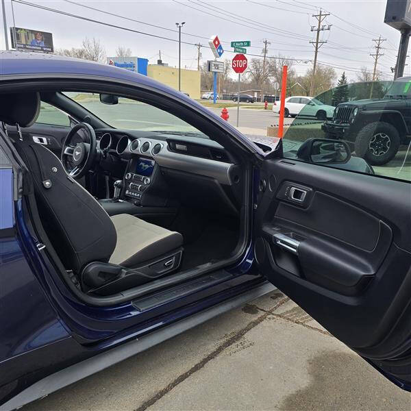 2019 Ford Mustang EcoBoost