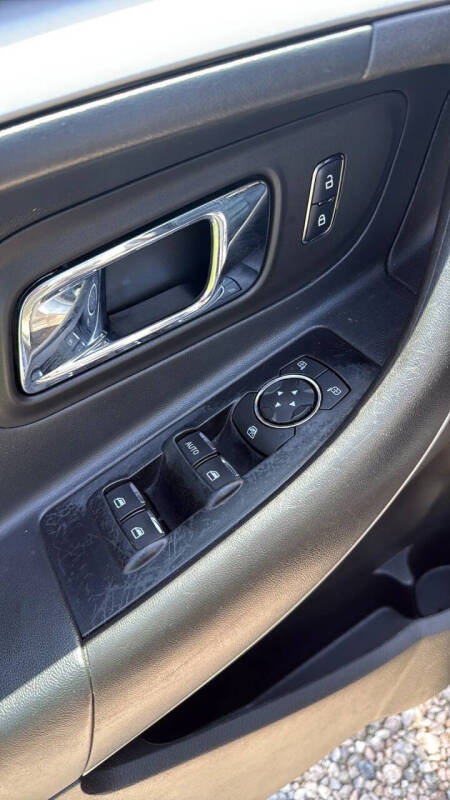 2018 Ford Taurus SEL