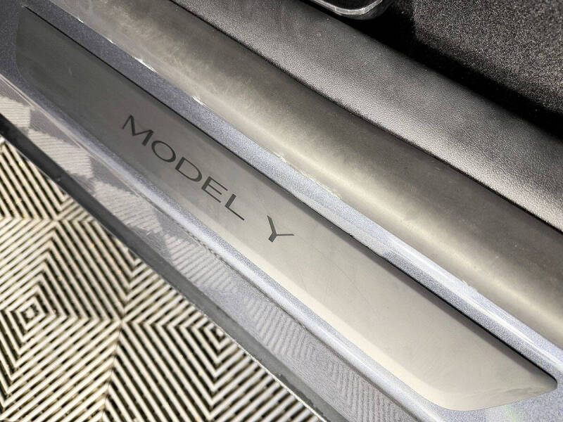 2022 Tesla Model Y Long Range