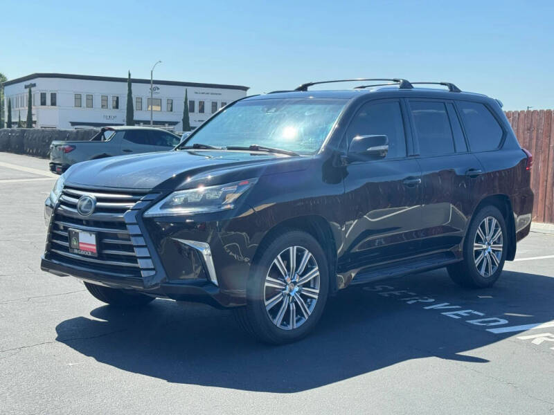 2016 Lexus LX 570