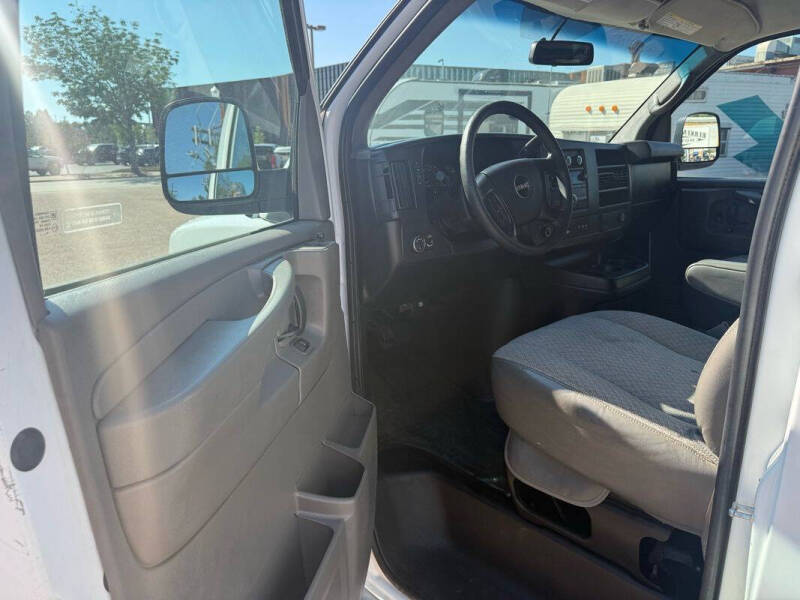 2015 GMC Savana LT 2500