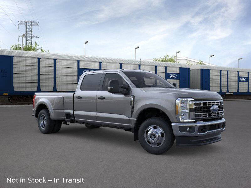 2026 Ford F-350 Super Duty XLT