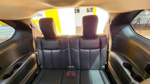 2017 Nissan Pathfinder SV