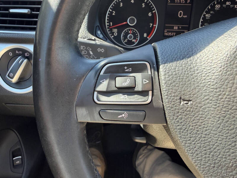 2013 Volkswagen Passat