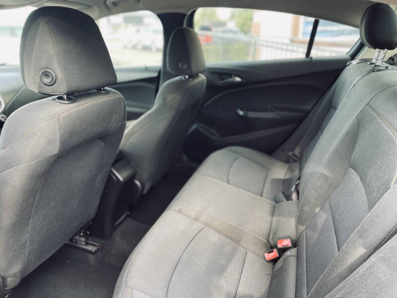 2017 Chevrolet Cruze LS Auto