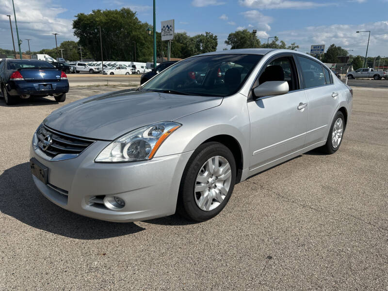 2012 Nissan Altima for sale at Peak Motors in Loves Park IL