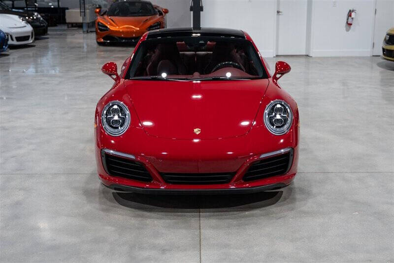 2019 Porsche 911 Carrera 4S