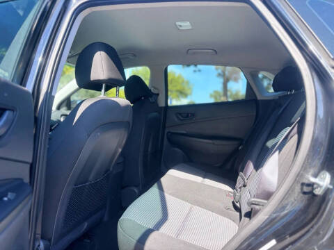 2020 Hyundai Kona SE