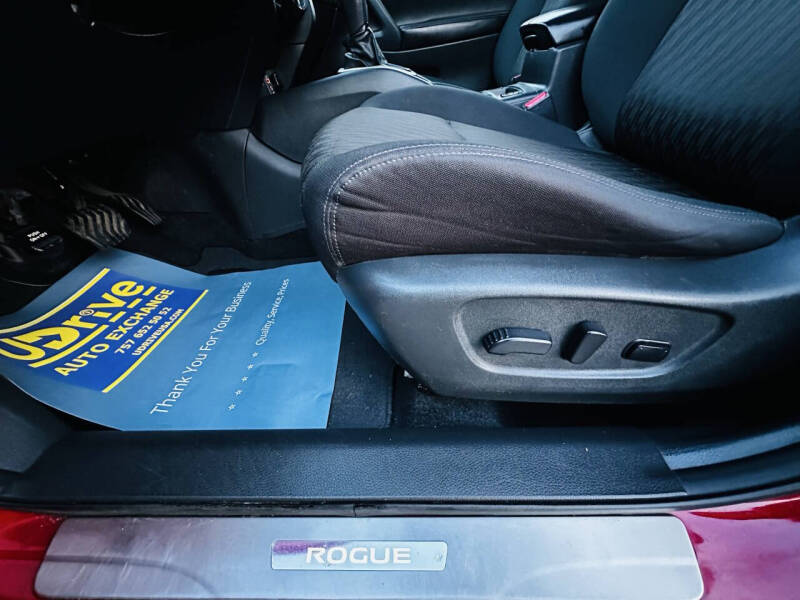 2017 Nissan Rogue SV