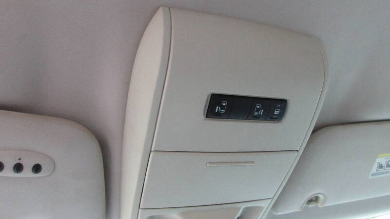 2010 Dodge Grand Caravan SXT photo 15