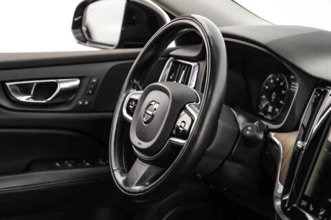 2021 Volvo V60 T5 Momentum