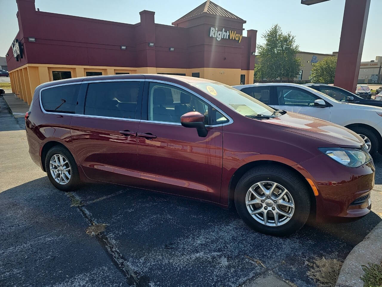 2021 Chrysler Voyager for sale at RightWay Auto Sales Joplin in Joplin, MO