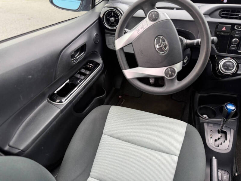 2015 Toyota Prius c Two
