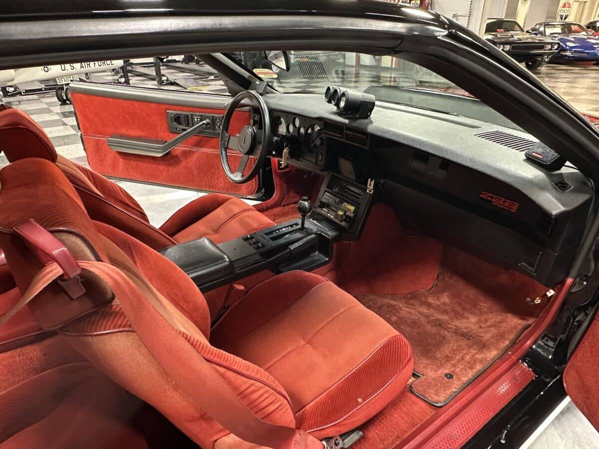 1985 Chevrolet Camaro 24