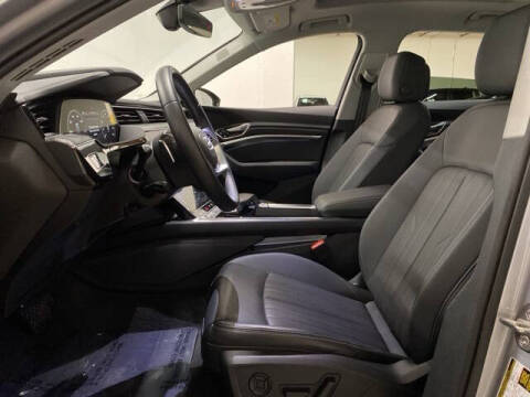 2023 Audi e-tron quattro Premium Plus