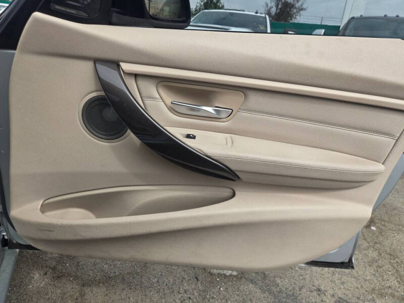 2013 BMW 3 Series 328i