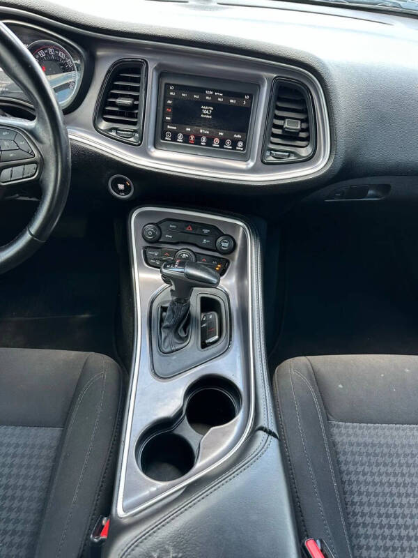 2020 Dodge Challenger SXT