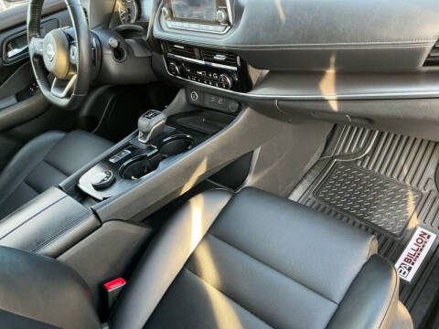 2022 Nissan Rogue SV