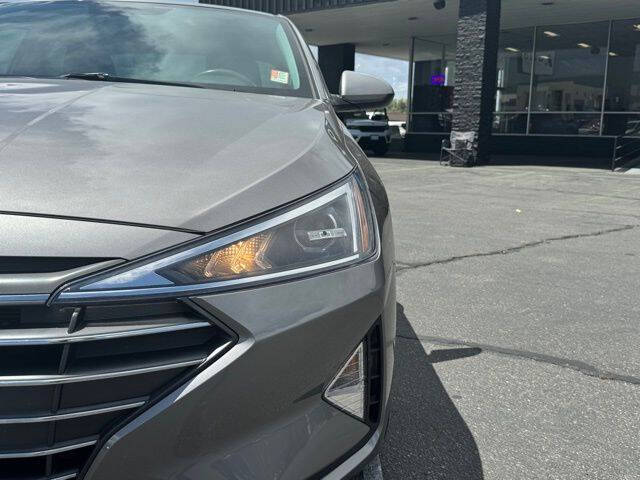 2020 Hyundai ELANTRA for sale at Axio Auto Boise in Boise, ID