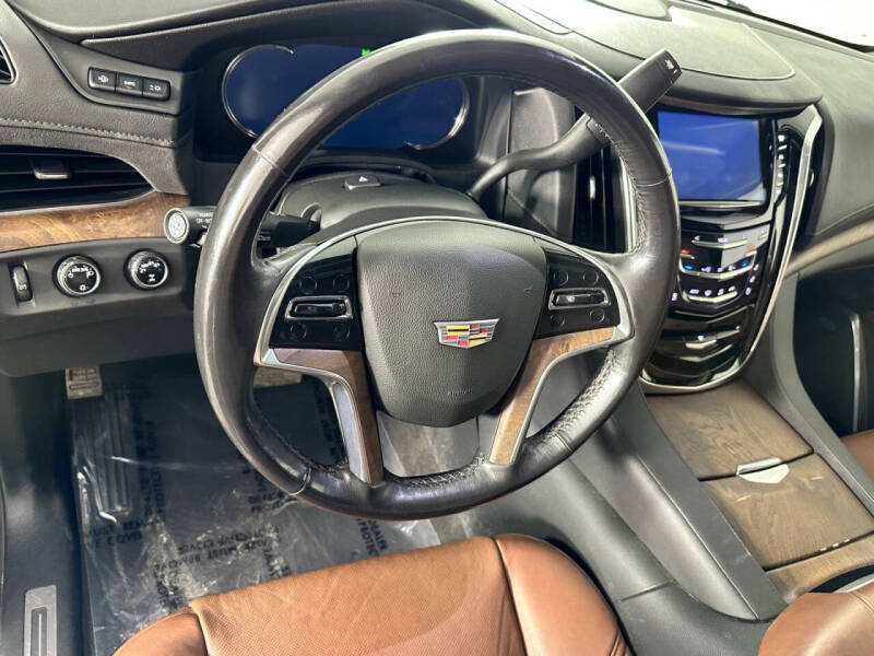 2020 Cadillac Escalade Luxury